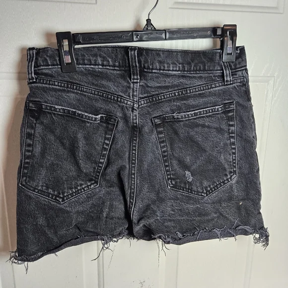 Abercrombie 90s Straight Ultra High Rise Shorts Black Distressed Size 30 - Picture 3 of 4